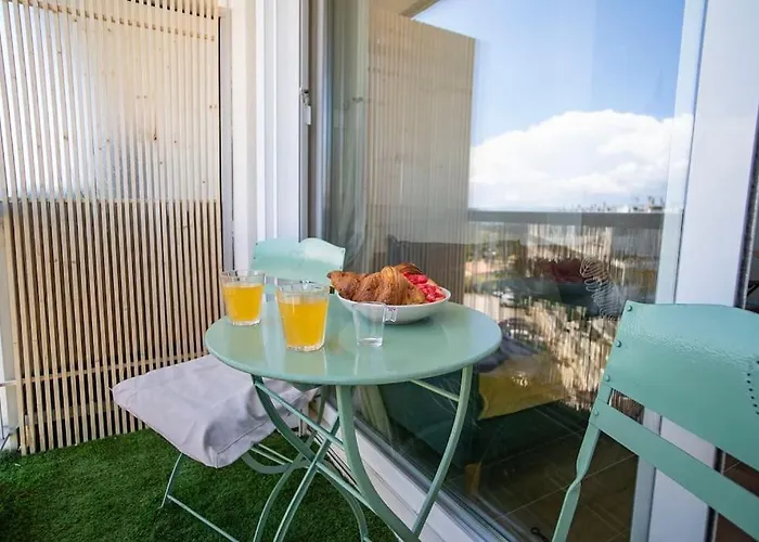Superb T4 Souplex In Giens Apartman